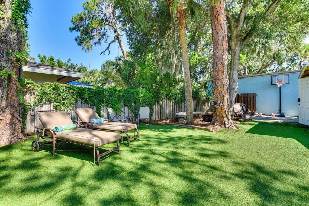 Coconut Cove Mid-Long Term Stays Available Walk To Downtown Trolly To Beaches Sarasota Kültér fotó